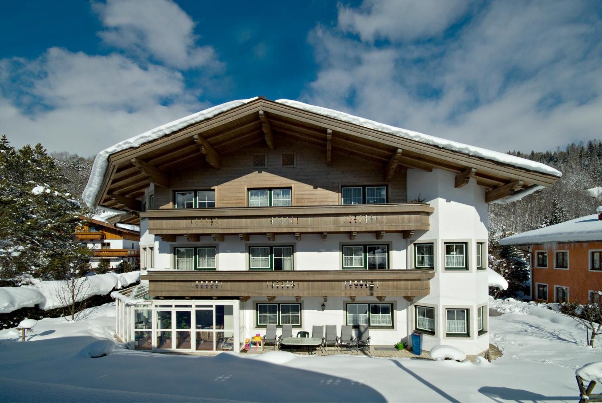 Appartements Familie Grundner Леоганг Екстер'єр фото